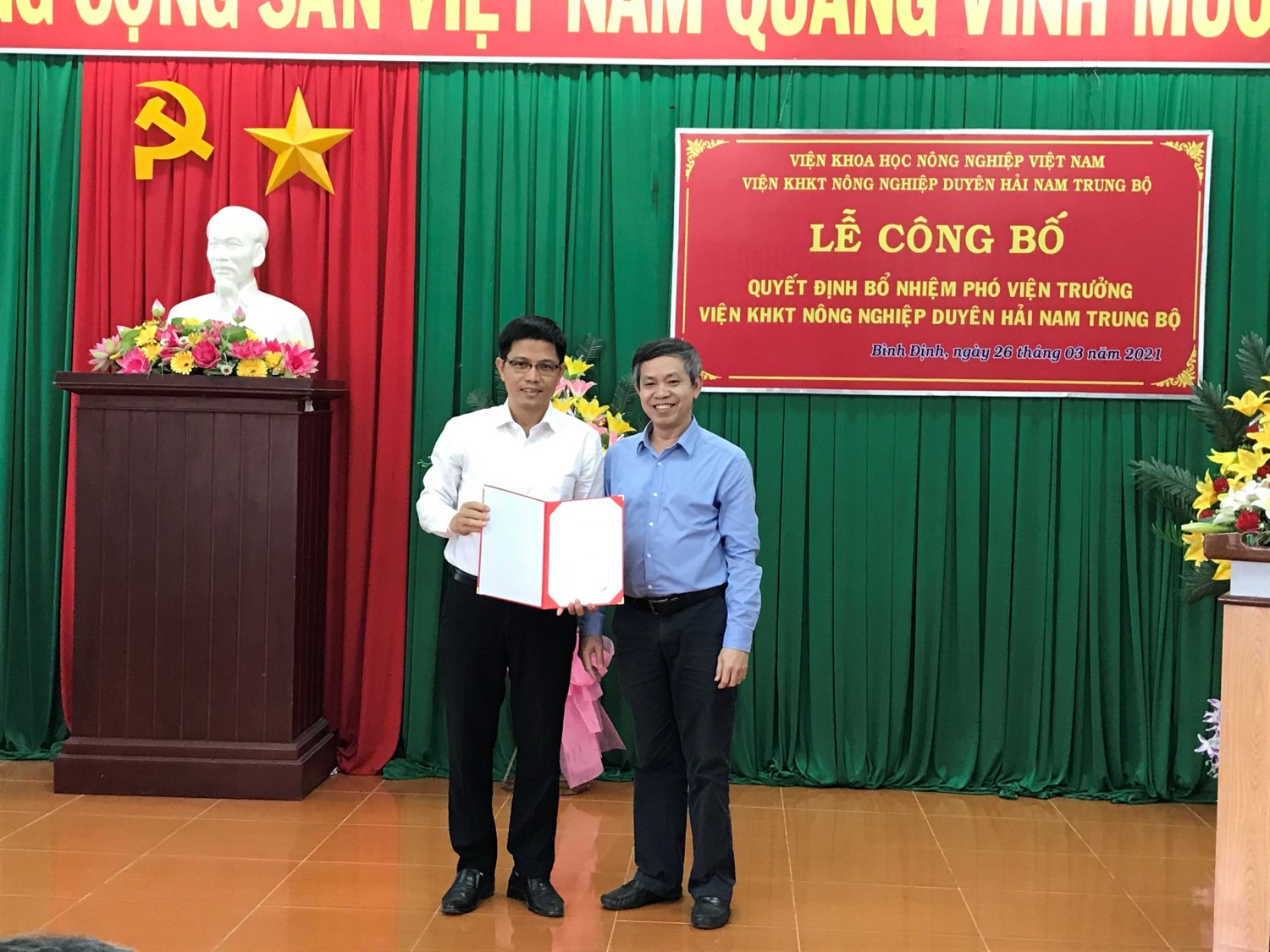  Lễ công bố Quyết định bổ nhiệm Tiến sĩ Vũ Văn Khuê giữ chức vụ Phó Viện Trưởng